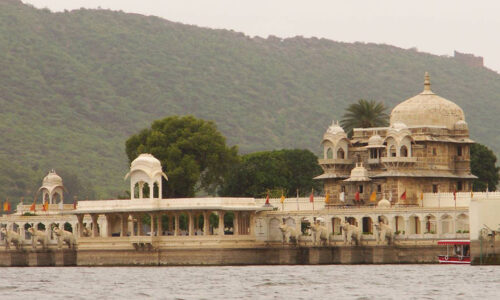 A Grand Heritage Palace, Jagmandir Island Palace